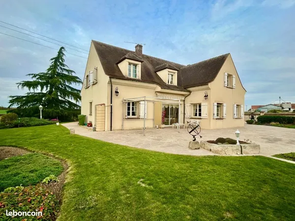 Maison 5 pièces 292 m² 