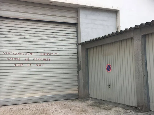 Parking - Garage Location Solliès-Pont   55€