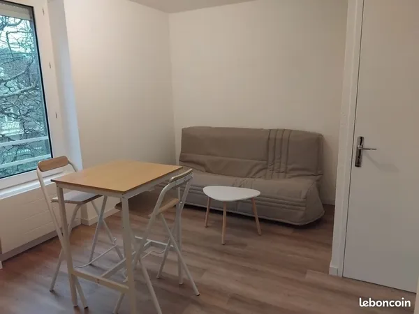 Studio meublé 