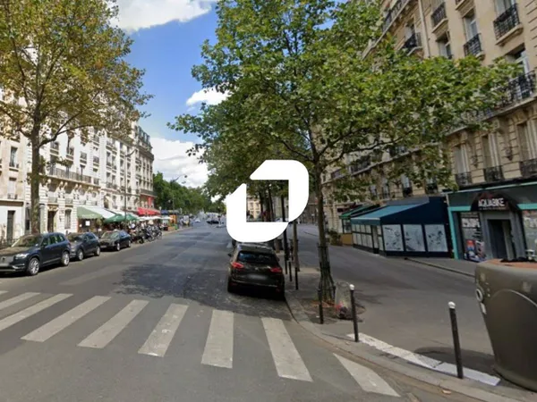 Local commercial 105 m² 