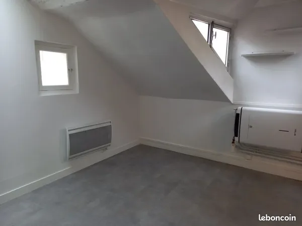 Studio 1 pièce 18 m² 