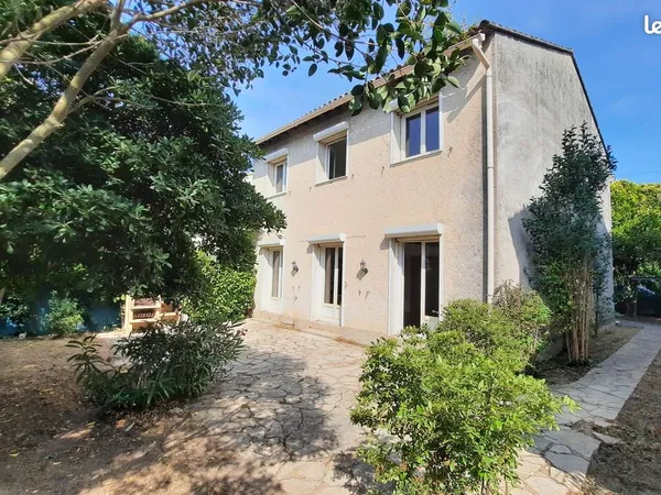 Maison 6 pièces 161 m² 