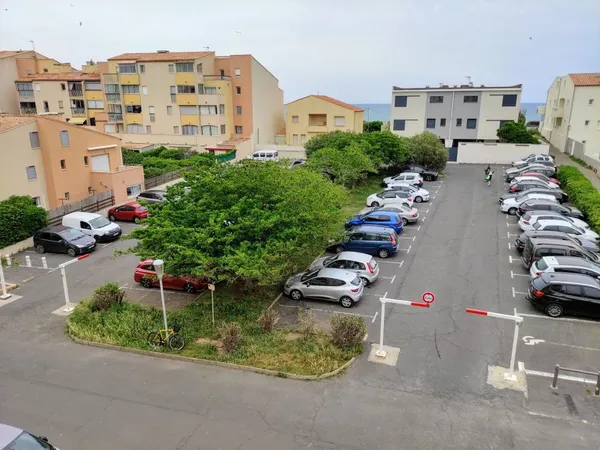 Le cap d'agde Falaises T2 Cabine avec loggia et parking 
