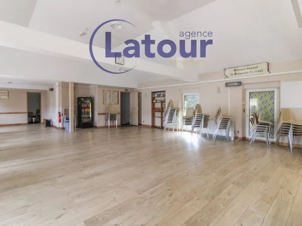 Local commercial 140 m² 