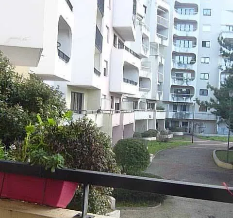 Appartement 4 pièces 77 m² 