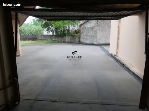 Parking 1 m² Pau 