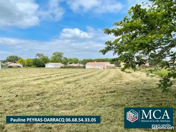 Terrain 1 700 m² Amou 