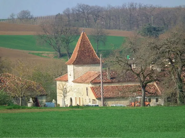 Propose chambre meublée dans maison de campagne à St Puy 