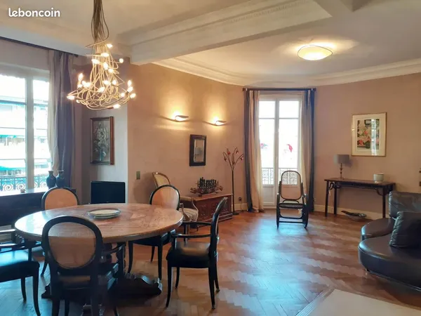 Appartement 4 pièces 135 m² 