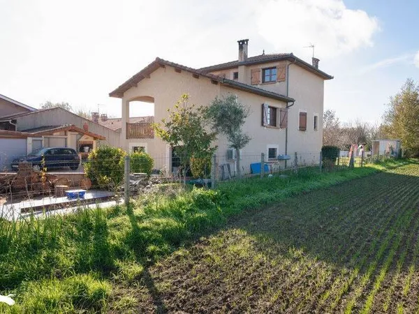 Maison 6 pièces 140 m² 