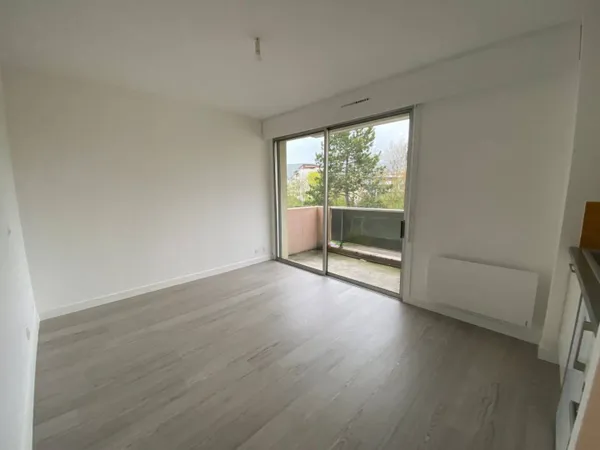 Studio 1 pièce 21 m² 