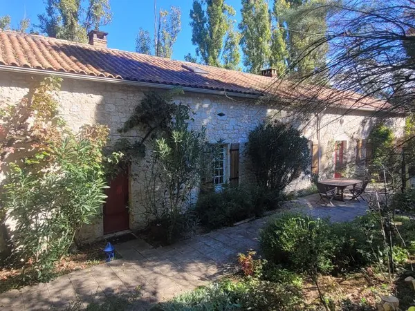 Propriété en viager 7 pièces 250 m² 