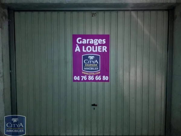 Parking - Garage Location Saint-Martin-d'Hères   81€