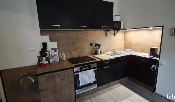 Studio 1 pièce 32 m² 