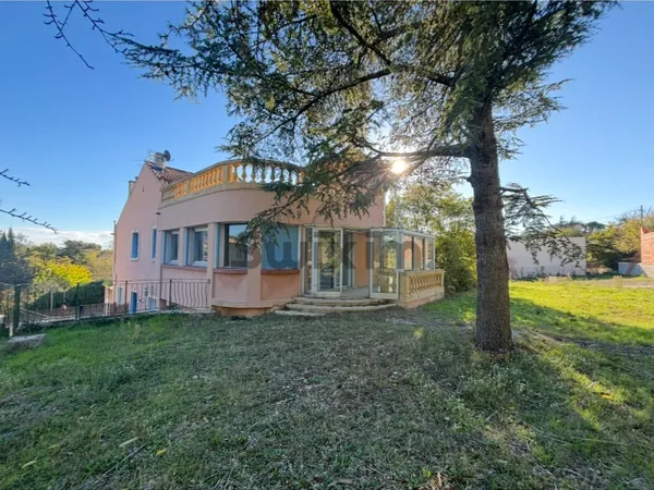 Penthouse d'exception Domaine sécurisé dans les hauteurs d 
