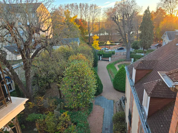 Appartement 9 pièces 177 m² 
