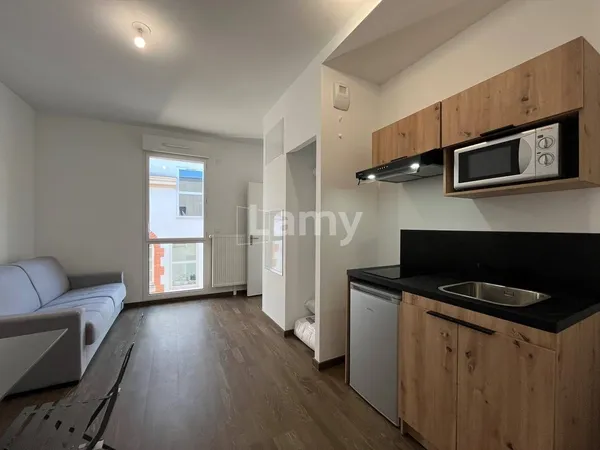 Studio 1 pièce 22 m² 