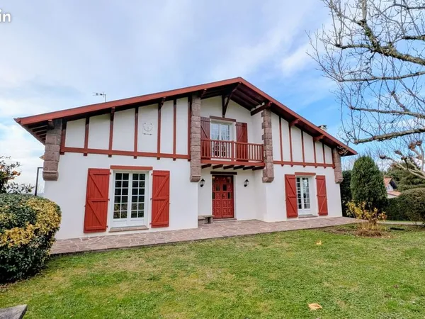Maison 5 pièces 147 m² 