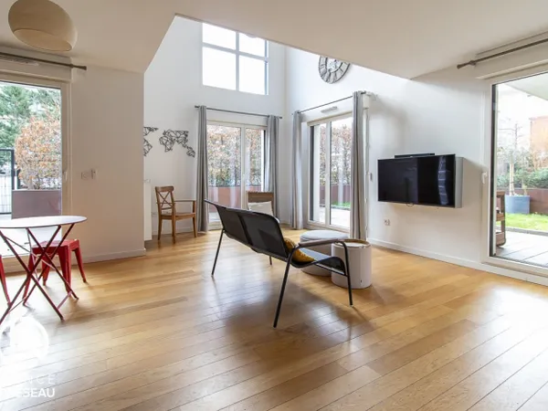 Duplex familial avec jardin en parfait état situé rue Amédée Bol 