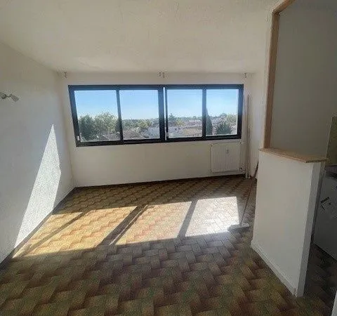 Studio 1 pièce 22 m² 