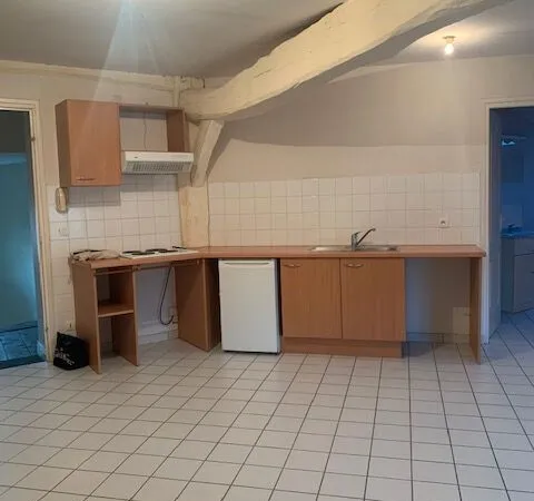 Studio 1 pièce 25 m² 