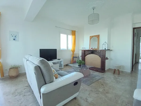 Appartement au village de Biguglia avec vue imprenable sur la mer les montagnes et Bastia 