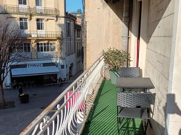 T2 bis de 50 m² Agen hypercentre Balcon Clim 