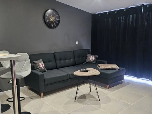 Studio meuble avec terrasse gare de bethune 