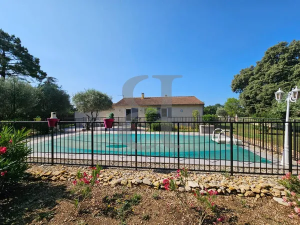 Maison de plain-pied 4 pièces 84 m² 