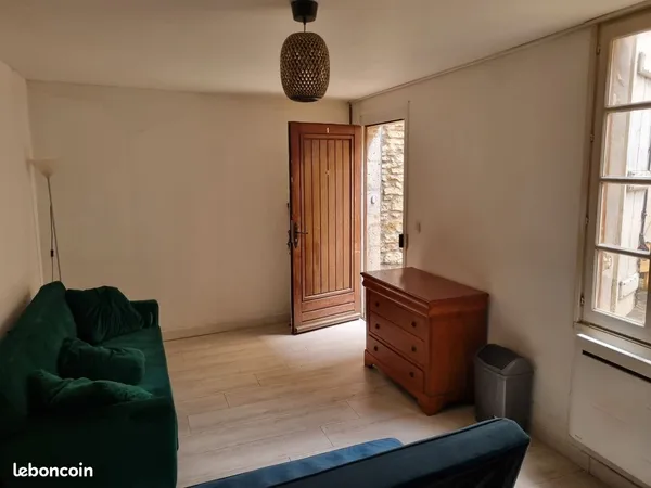 Petite maison avec jardin 