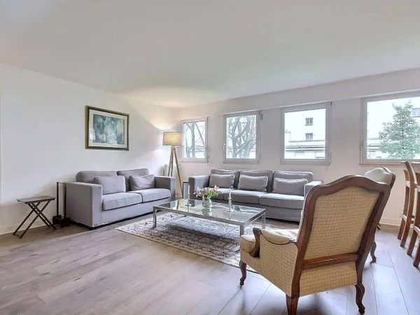 Appartement 2 pièces 87 m² 