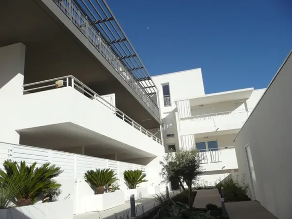 JUVIGNAC - APPARTEMENT T2 - 42.79m² 