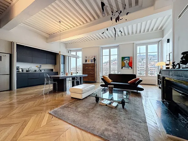 Appartement 3 pièces 107 m² 