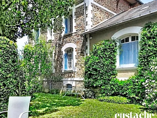 Magnifique maison bourgeoise en bon état 