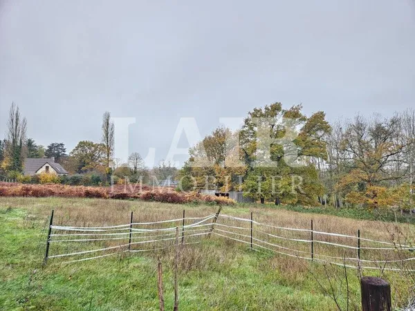Terrain 15867 m² 