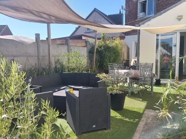 Propriété 7 pièces 145 m² 