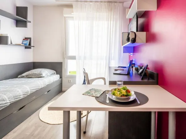 Studio 1 pièce 18 m² 