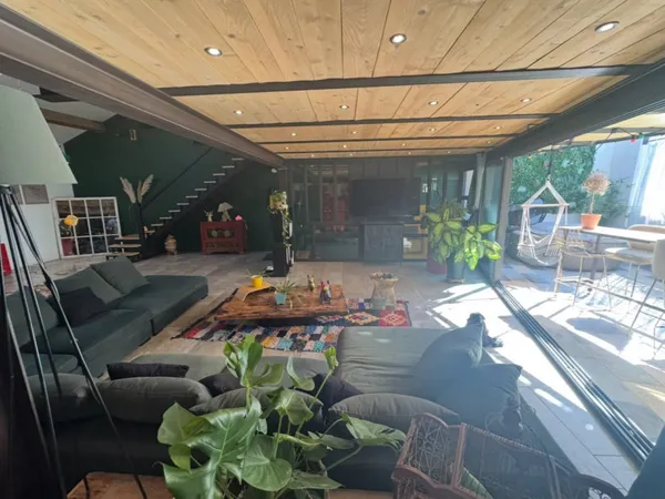 Appartement 4 pièces 217 m² 
