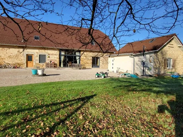 Ferme 4 pièces 235 m² 