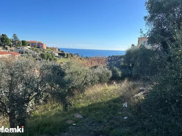 Terrain 574 m² 