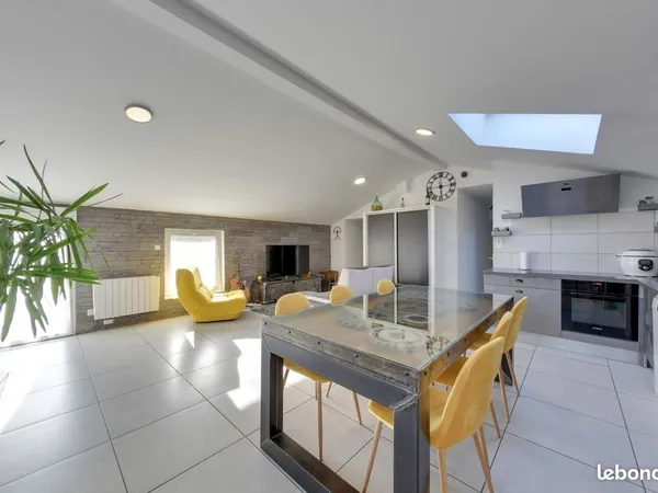 Appartement 5 pièces 96 m² 