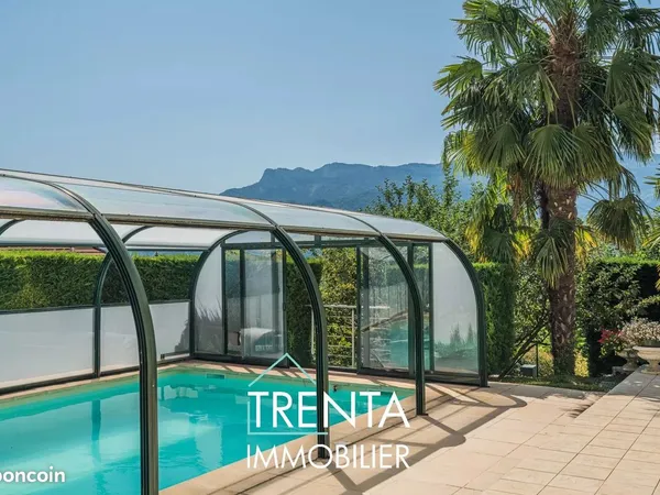 Propriété 6 pièces 185 m² 