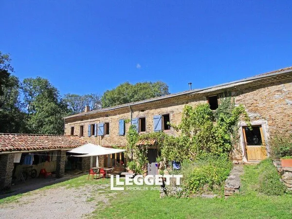 Maison 8 pièces 228 m² 