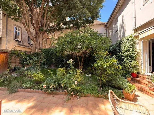 Exceptionnel appartement centre ville avec jardin 