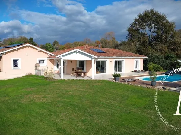 Maison 5 pièces 162 m² 
