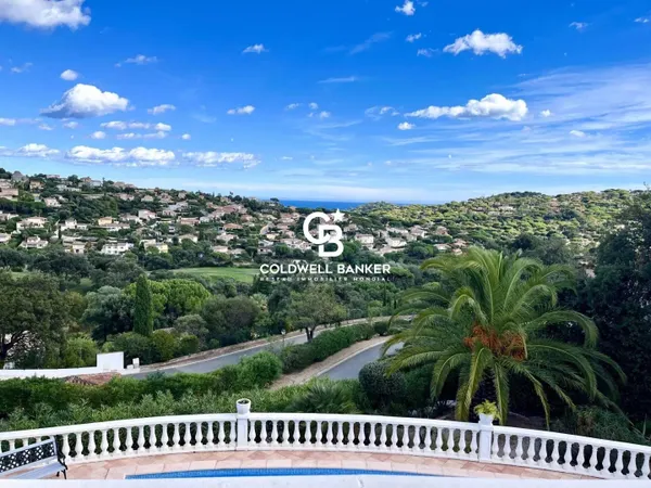 Maison 7 pièces 250 m² 