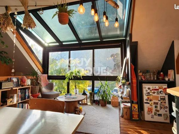 Studio 1 pièce 25 m² 
