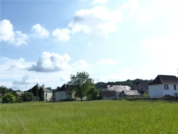 TERRAIN CONSTRUCTIBLE DE 1.230M2