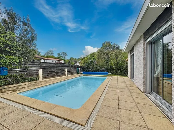 Maison 9 pièces 178 m² 