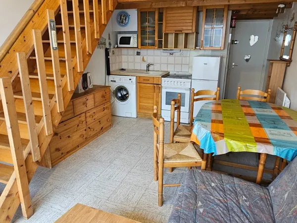 STUDIO MEZZANINE 